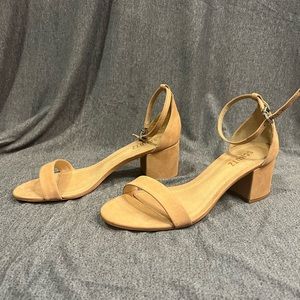 Brand New Schultz Beige Suede Sandals